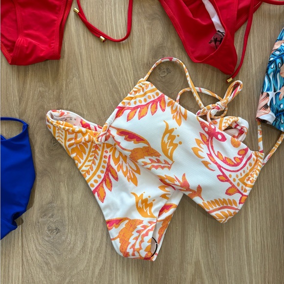 SHEIN Swimsuit Bundle - Medium – New - Picture 6 of 8